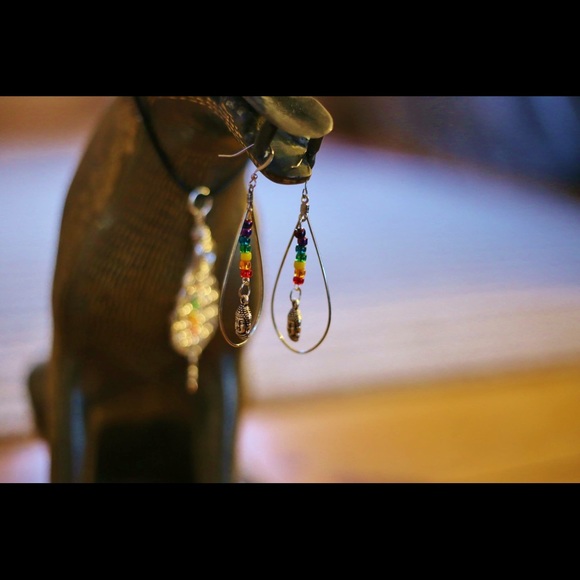 Ohm Chakra Necklace and Matching Earrings HANDMADE - Picture 5 of 5